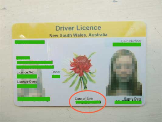 NSW州の運転免許証。丸印部分に誕生日が記載してある。